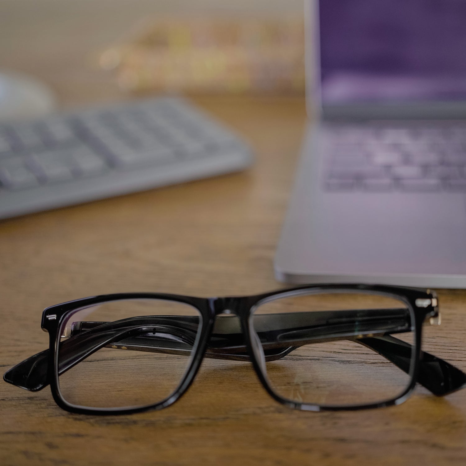 スマートグラス オーディオグラス EyeRevo アイレボ リモートワークに特化して開発 低反射レンズ 日本製レンズ 世界最高基準の低反射率 0.65% 熱に強い 傷に強い 汚れに強い ほこりや花粉がつきにくい イトーレンズ
